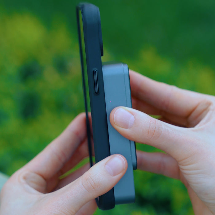 3mk Satin Armor MagCase with MagSafe for iPhone 13 / 14 - Transparent with Black Frame