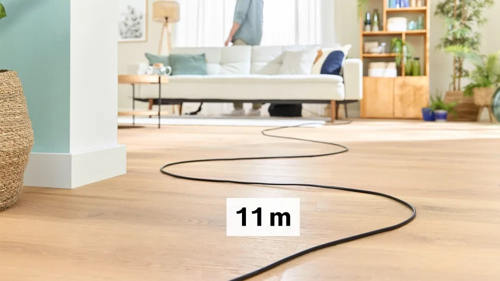 Bosch BGB41BA1, SER4 Vacuum cleaner with bag,  Black, 600 W, 75 dB, Hygienic filter, 1 x crevice nozzle, 1 x upholstery nozzle, 1 x universal nozzle