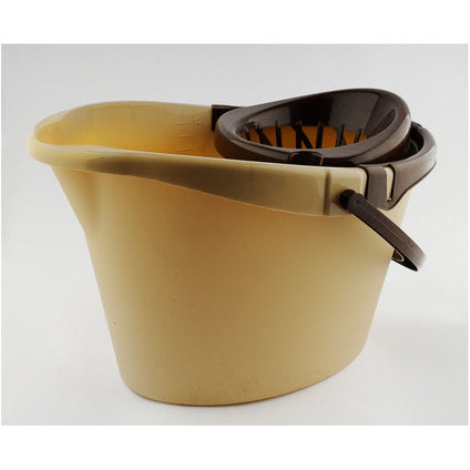 OVAL PLASTIC BUCKET WITH STRAINER 12L BRIO