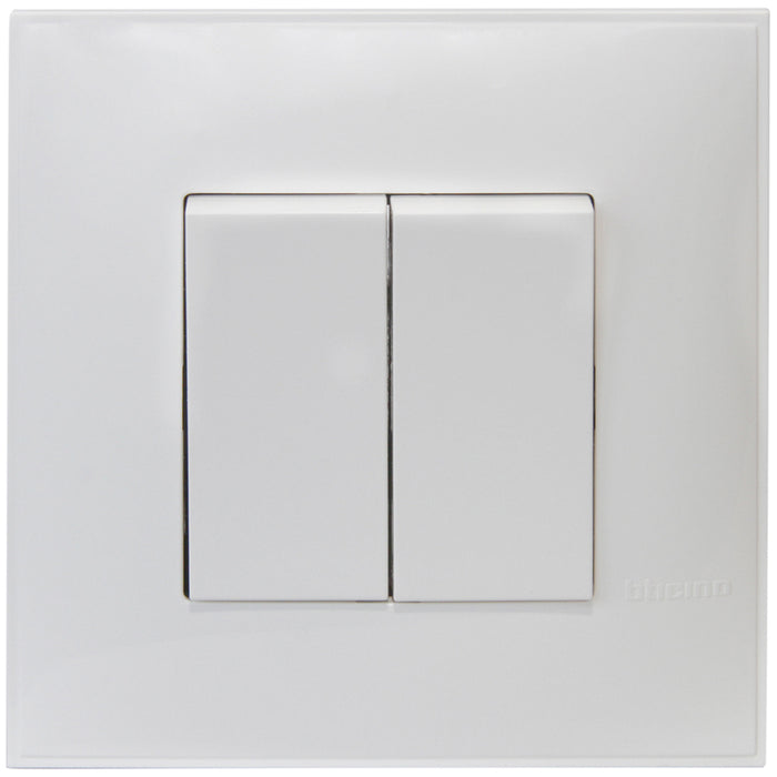 SERIAL KEY WITH FRAME WHITE BTICINO CLASSIA