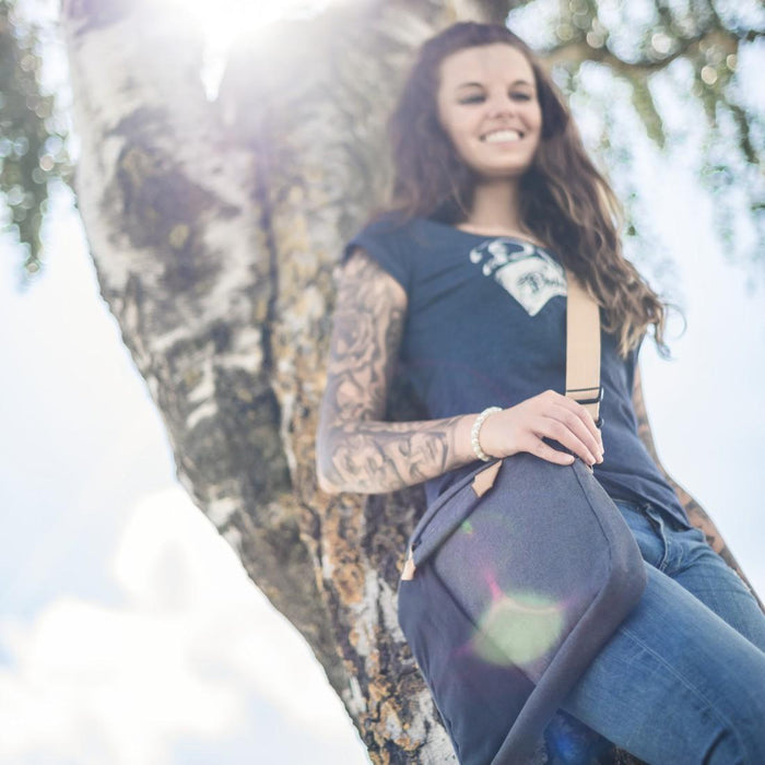 HAMA Florence Laptop Bag, Up to 15.6", Black/Grey, 217116