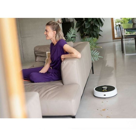 KARCHER RCF 3 floor cleaning robot