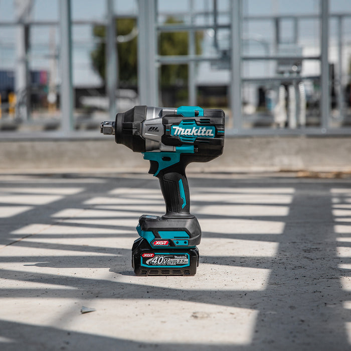 BATTERY BRUSHLESS IMPACT WRENCH MAKITA TW001GD201 40 V, 1800.00 nm, NUMBER OF BATTERIES 2, BATTERY CAPACITY 2.50 Ah, CASE