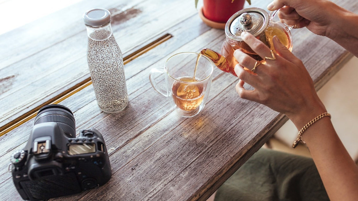 MPM MCZ-85/G1 electric kettle 1.7 L 2200 W Black