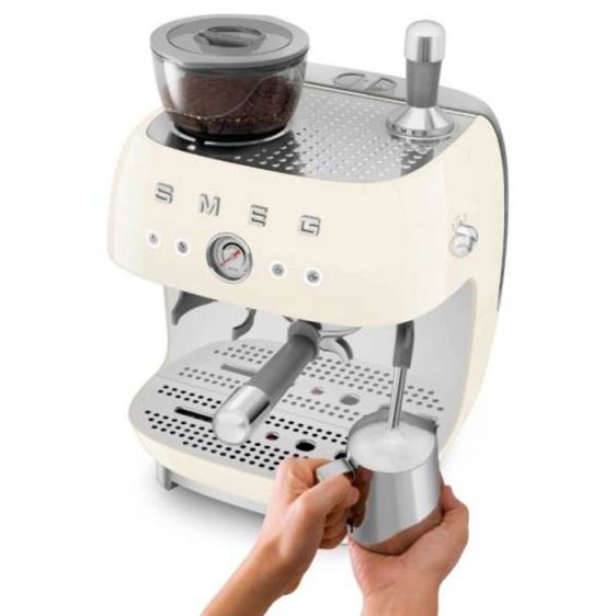 Coffee machine SMEG EGF03CREU, 15 bar, 1650 W, Cream