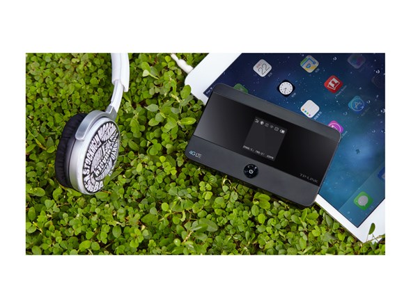 Router TP-Link M7350 150 Mbps/50 Mbps 2.4 GHz/5 GHz 2000 mAh