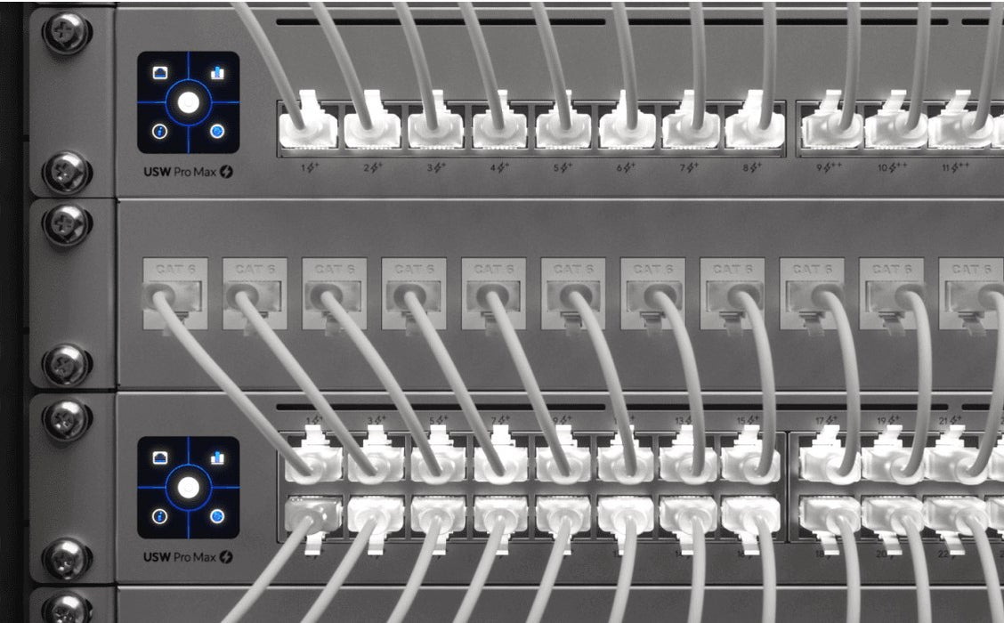 Ubiquiti UACC-Cable-Patch-EL-0.3M-W networking cable Translucent, White Cat6