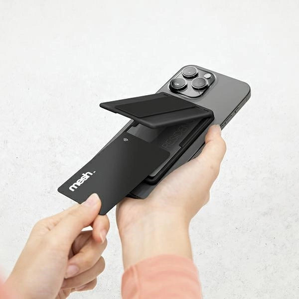 Uniq Heldro ID magnetic wallet with support and band - black