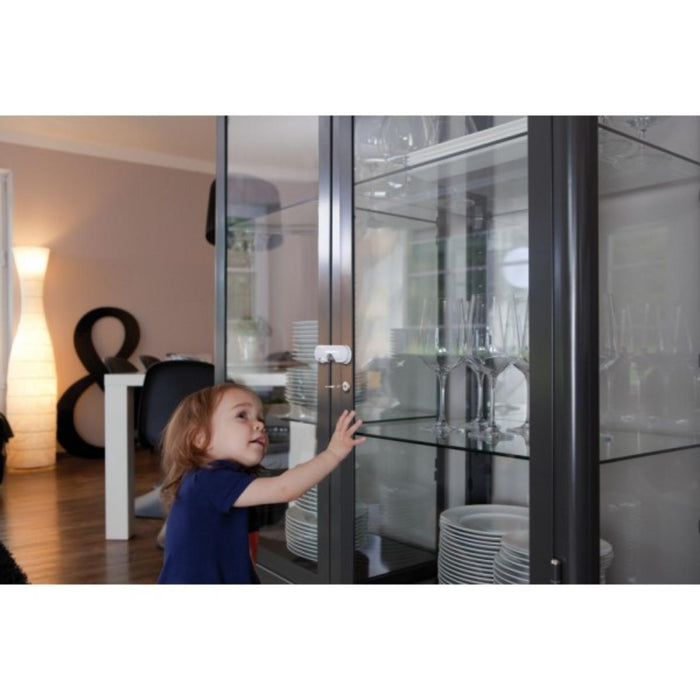 LOCKING MECHANISM FOR SHOWCASE WINDOWS LIA
