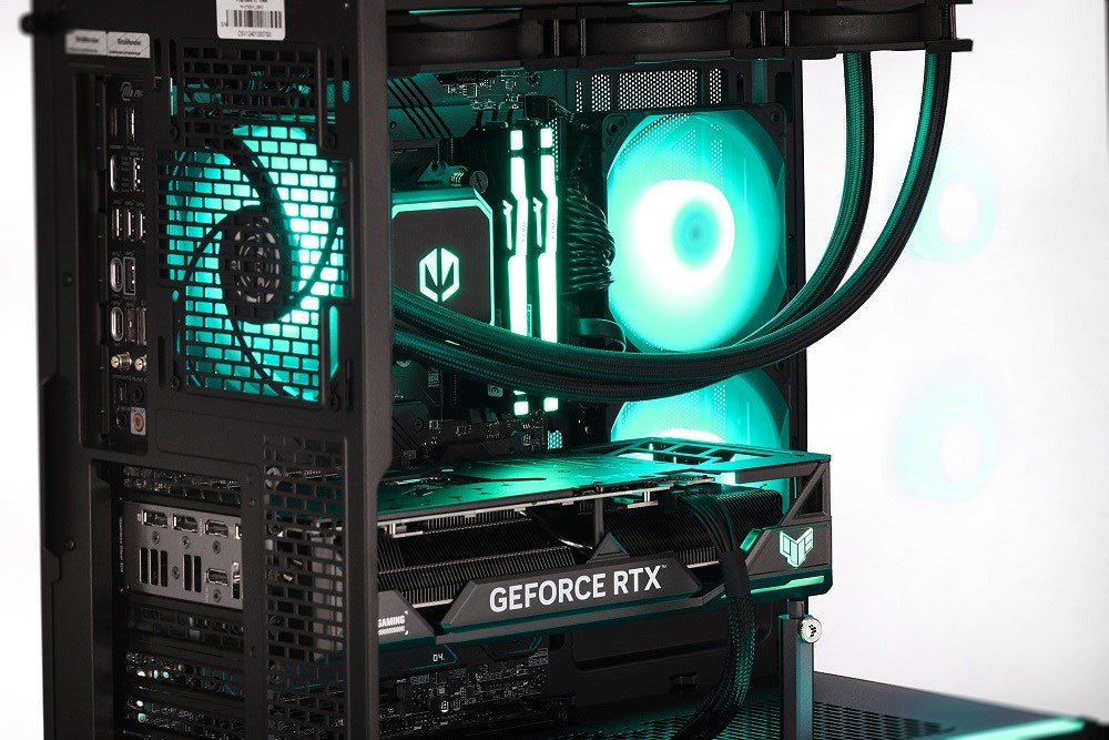 Actina 5901443442134 PC AMD Ryzen™ 9 9950X3D 192 GB DDR5-SDRAM 4 TB SSD NVIDIA GeForce RTX 5090 Windows 11 Pro Midi Tower Black