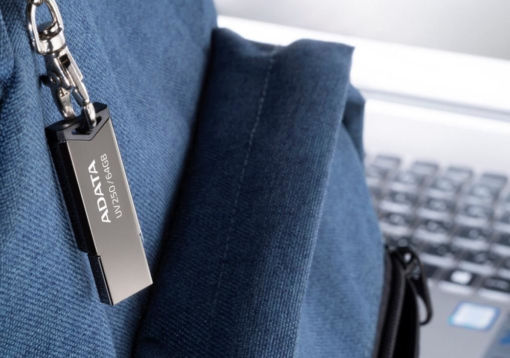 ADATA UV250 32GB USB 2.0 Black