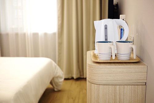 Adler AD 1272 electric kettle 1 L 1600 W Hazelnut, White