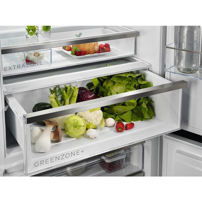 Built-in refrigerator AEG NSC8M191DS