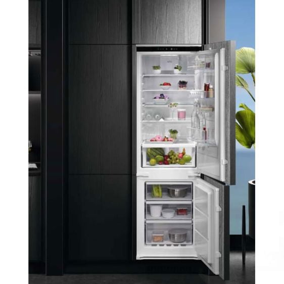 Built-in refrigerator AEG TSC7G181ES