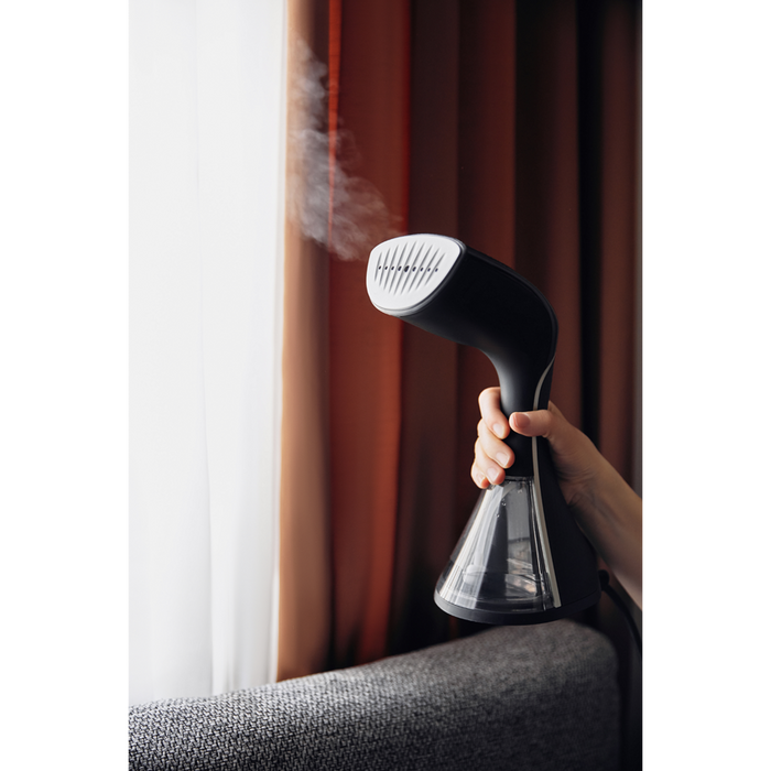 Steam iron AENO AGS0003