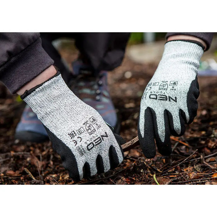 ANTI-CUTS GLOVES SIZE: 10 NEO 97-610-10 - Ръкавици<<<Работно облекло<<<Инструменти и железария<<<Praktiker