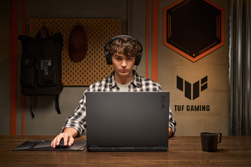 ASUS TUF Gaming A18 FA808UM-S9058 AMD Ryzen™ 7 260 Laptop 45.7 cm (18") 2.5K 16 GB DDR5-SDRAM 512 GB SSD NVIDIA GeForce RTX 5060 Wi-Fi 6E (802.11ax) NoOS Gray