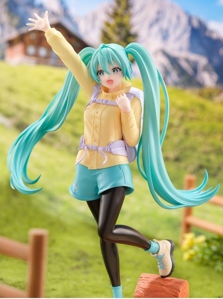 BANPRESTO HATSUNE MIKU HOLIDAY MEMORIES - MOUNTAIN CLIMBING