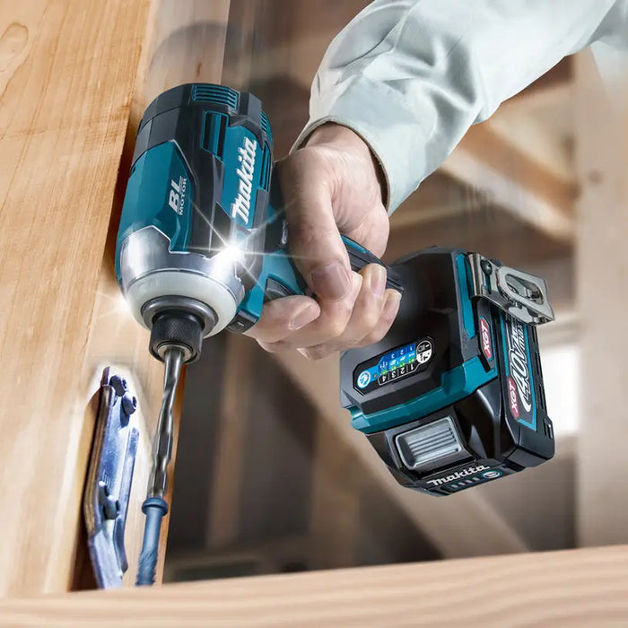 BATTERY BRUSHLESS IMPACT SCREWDRIVER MAKITA TD001GD201 40 V 220.00 nm NUMBER OF BATTERIES 2 2.00 Ah SUITCASE