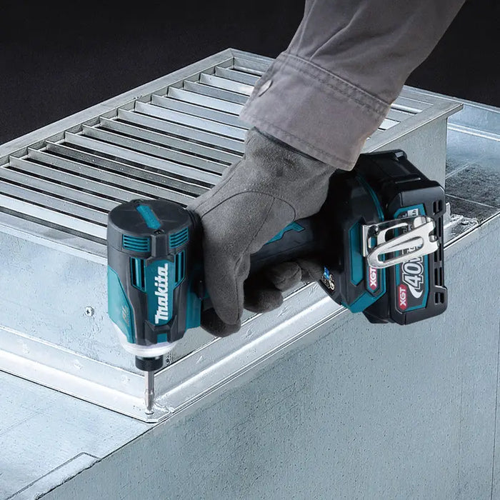 BATTERY BRUSHLESS IMPACT SCREWDRIVER MAKITA TD001GD201 40 V 220.00 nm NUMBER OF BATTERIES 2 2.00 Ah SUITCASE