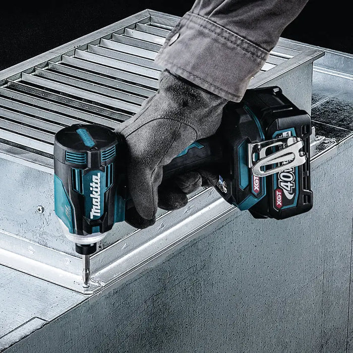 BATTERY BRUSHLESS IMPACT SCREWDRIVER MAKITA TD001GD201 40 V 220.00 nm NUMBER OF BATTERIES 2 2.00 Ah SUITCASE