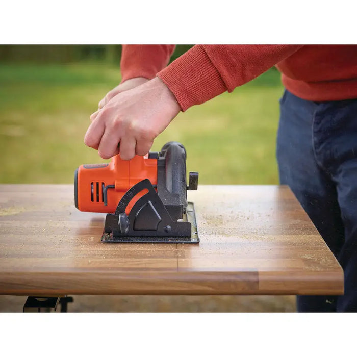 BATTERY CIRCULAR BLACK&DECKER BDCCS18N-XJ SOLO - Ръчни циркуляри<<<Триони и циркуляри<<<Инструменти и