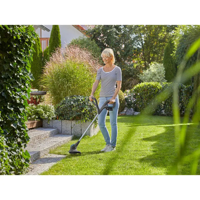 BATTERY TRIMMER GARDENA SMALLCUT 23/18 P4A 18 V WITHOUT BATTERY AND CHARGER CUTTING WIDTH 23.00 cm - Електрически