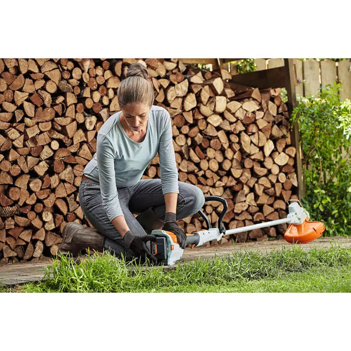 BATTERY TRIMMER STIHL FSA 57 36 V NUMBER OF BATTERIES 1 2.00 Ah CUTTING WIDTH 28.00 cm - Електрически