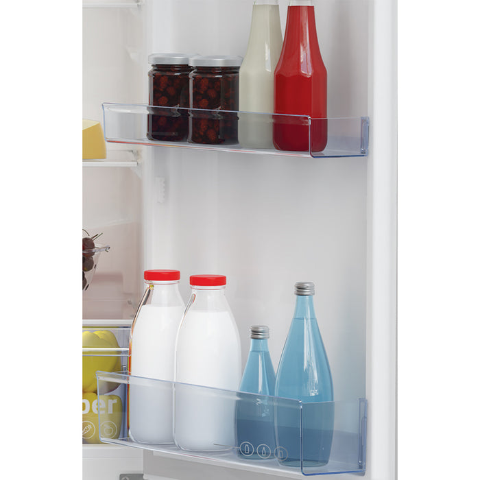 BEKO RCSA300K40SN fridge-freezer combination