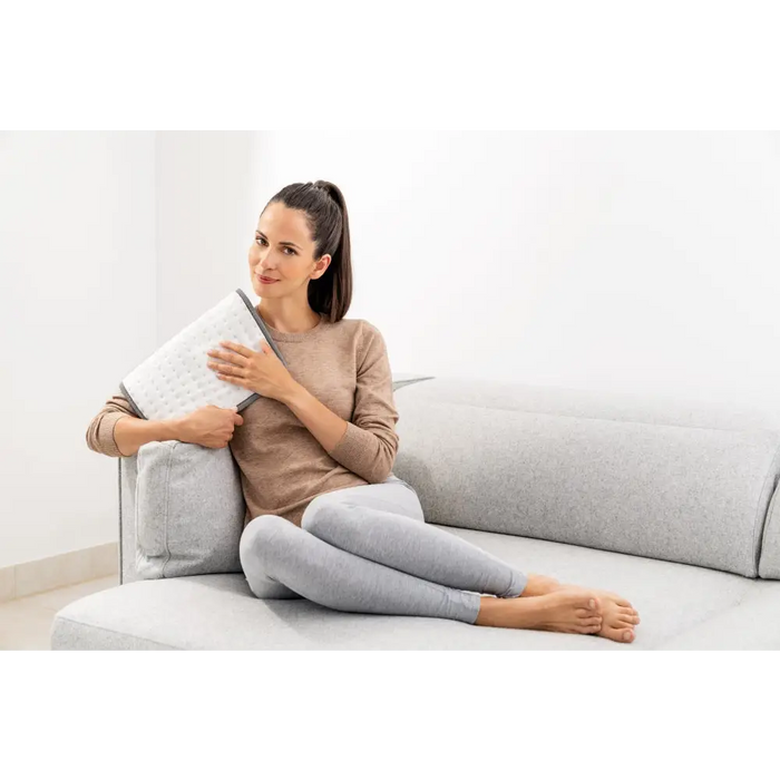 Beurer HK LE Cosy and soft heat pad; 3 temperature settings automatic switch off after 90 min; washable on 30°; White