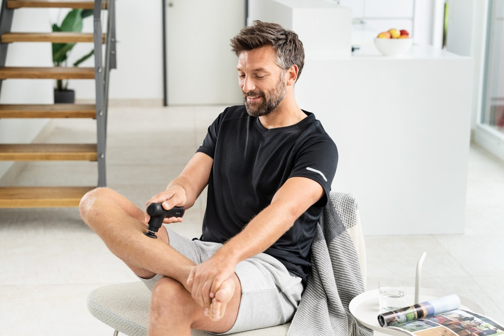 Beurer MG 79 SENSITIVE Deep tissue massager- 3 intensity levels, 3 massage attachments, Lithium-ion battery life up to 3h, LED lights, storage bag