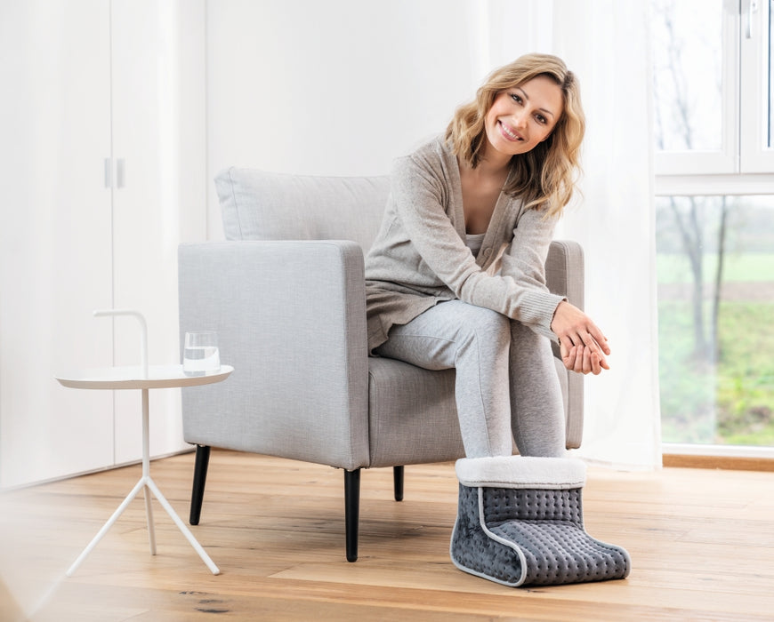 Beurer FW 20 Cosy foot warmer; Fast heating; 3 temperature settings; BSS; OEKO-TEX; Washable lining; 100 Watts; 32(L)x26(B)x26(H)