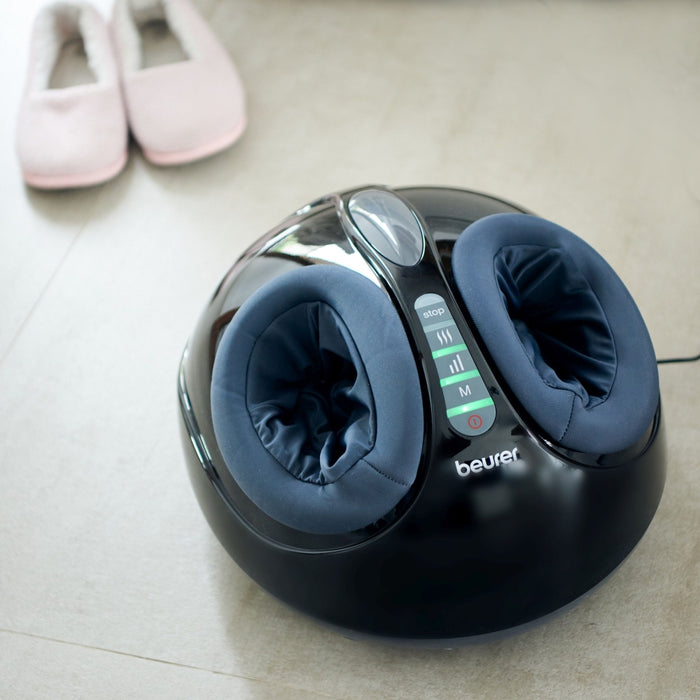 Beurer FM 90 Shiatsu foot massager;Shiatsu and air pressure massage; Heat function; 3 massage programmes; 3 intensity levels of air compression massage; shoe size 46; washable and removable cover