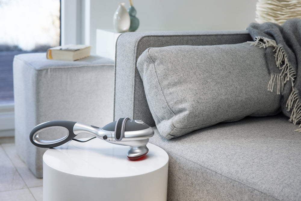 Beurer MG 70 infrared massager; Tapping massage; 2 function levels; 2 interchangeable massage attachments; removable handle