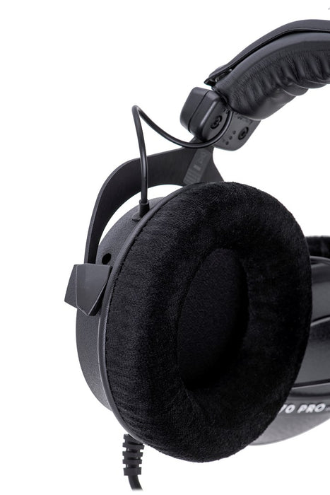 Beyerdynamic DT 770 PRO 250 OHM Black Limited Edition - closed studio headphones
