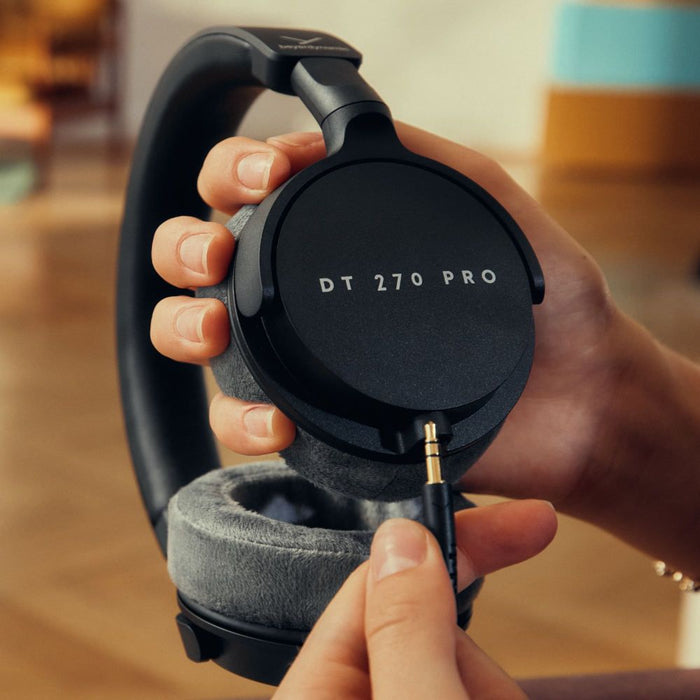 Beyerdynamic DT 270 Pro 80 Ohm Wired Over-Ear Headphones Black EU