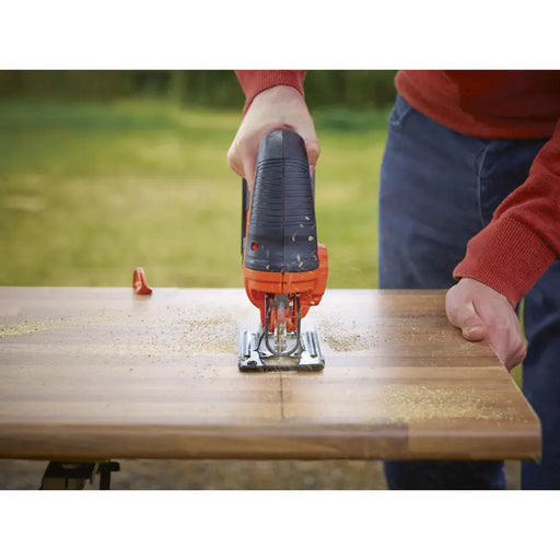 BLACK&DECKER BDCJS18N-XJ CORDLESS JIG SAW - Прободни триони<<<Триони и циркуляри<<<Инструменти и