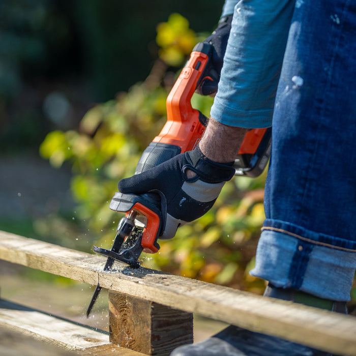 BLACK&DECKER BLCR78E1-QW CORDLESS BRUSHLESS SAW