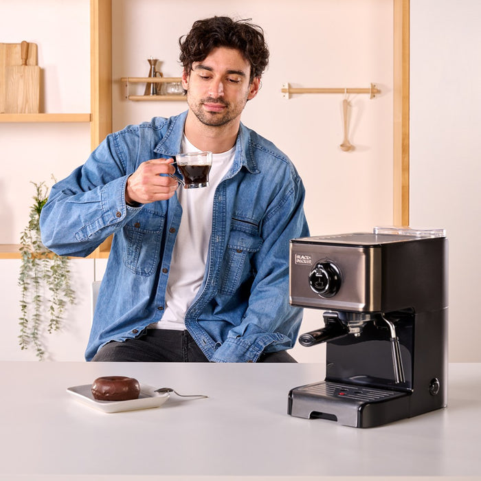 Espresso coffee maker Black+Decker BXCO1200E (1200W)