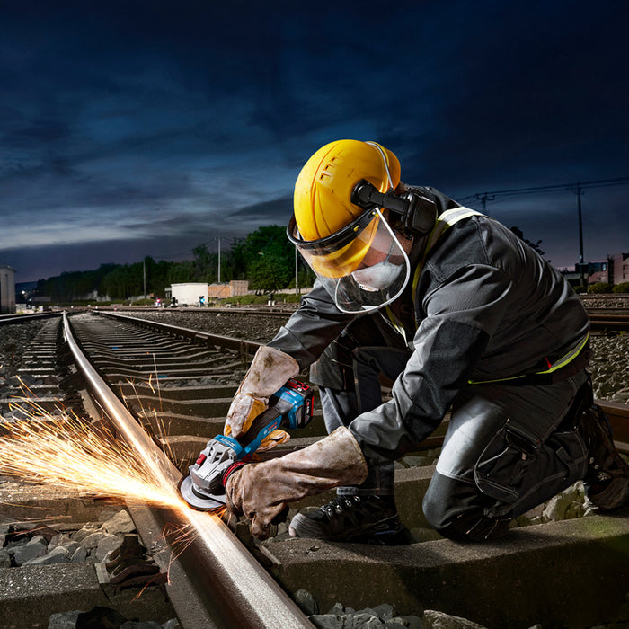 BATTERY BRUSHLESS ANGLE GRINDER BOSCH PROFESSIONAL GWS 18V-11 18 V, WITHOUT BATTERY AND CHARGER, 125 mm