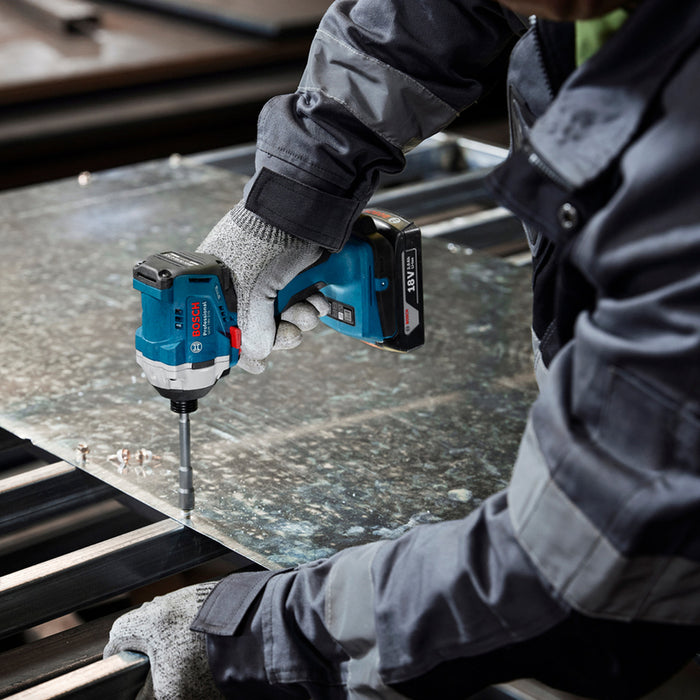 BATTERY BRUSHLESS IMPACT SCREWDRIVER BOSCH PROFESSIONAL GDR 18V-215 18 V, 215.00 nm, WITHOUT BATTERY AND CHARGER