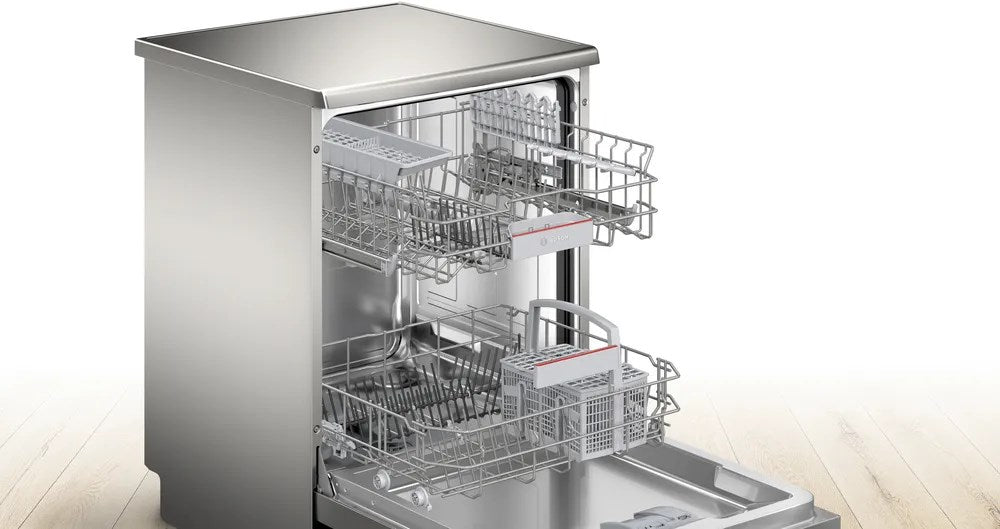 Bosch Serie 4 SMS4EKI06E dishwasher Freestanding 13 place settings B
