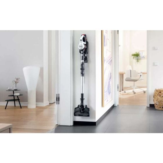 Vacuum cleaner with battery BOSCH BBS711W