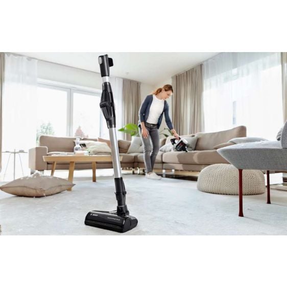 Vacuum cleaner with battery BOSCH BBS711W