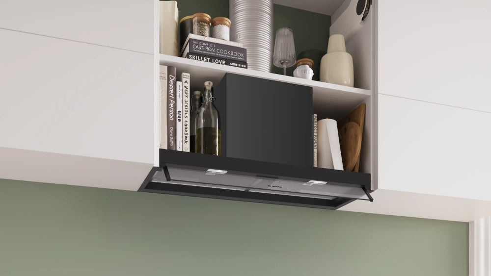 Bosch DBB85CC60, SER4, Integrated box hood 80cm B, max 582m3/h, 65dB, 3 speeds, CoP B, Grease eff. 91%(B), Glass panel, Push buttons, Matt black