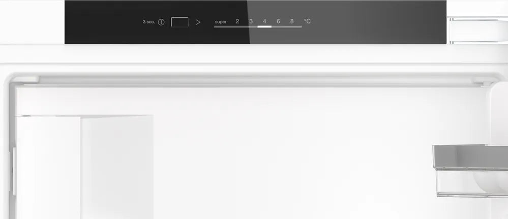 Built-in refrigerator BOSCH KIL42VFE0