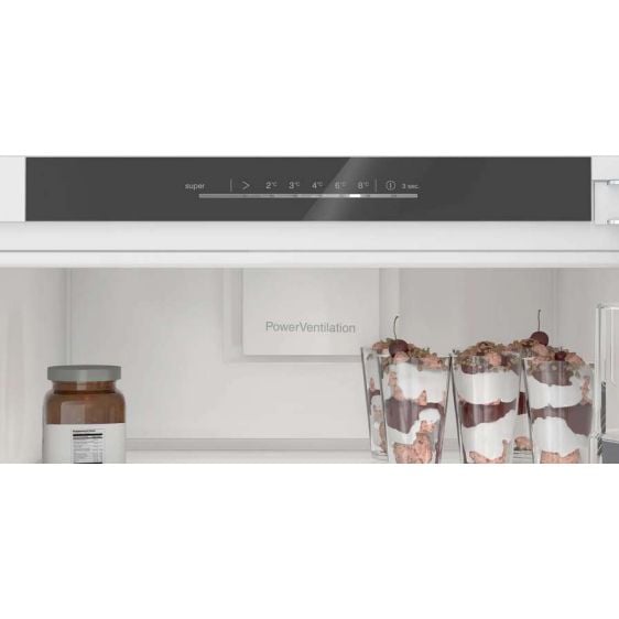 Built-in refrigerator BOSCH KIR81ADD0
