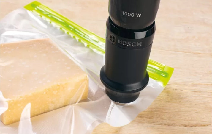 Bosch MSZV0FB3, Set of 10 large vacuum bags with zipper (3.8 l), BPA-free, reusable, dishwasher safe, suitable for low-temperature sous-vide cooking