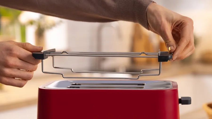 Bosch TAT3M124, MyMoment Compact toaster, 950 W, Auto power off, Defrost and reheat setting, Removable and foldable bun attachment, High lift, Deep Red
