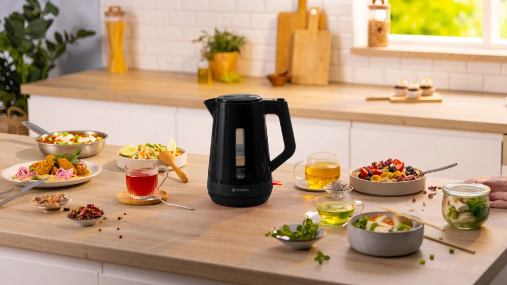 Bosch TWK1M123, MyMoment Plastic Kettle, 2400 W, 1.7 l, Cup indicator, Limescale filter, Triple safety function, Black